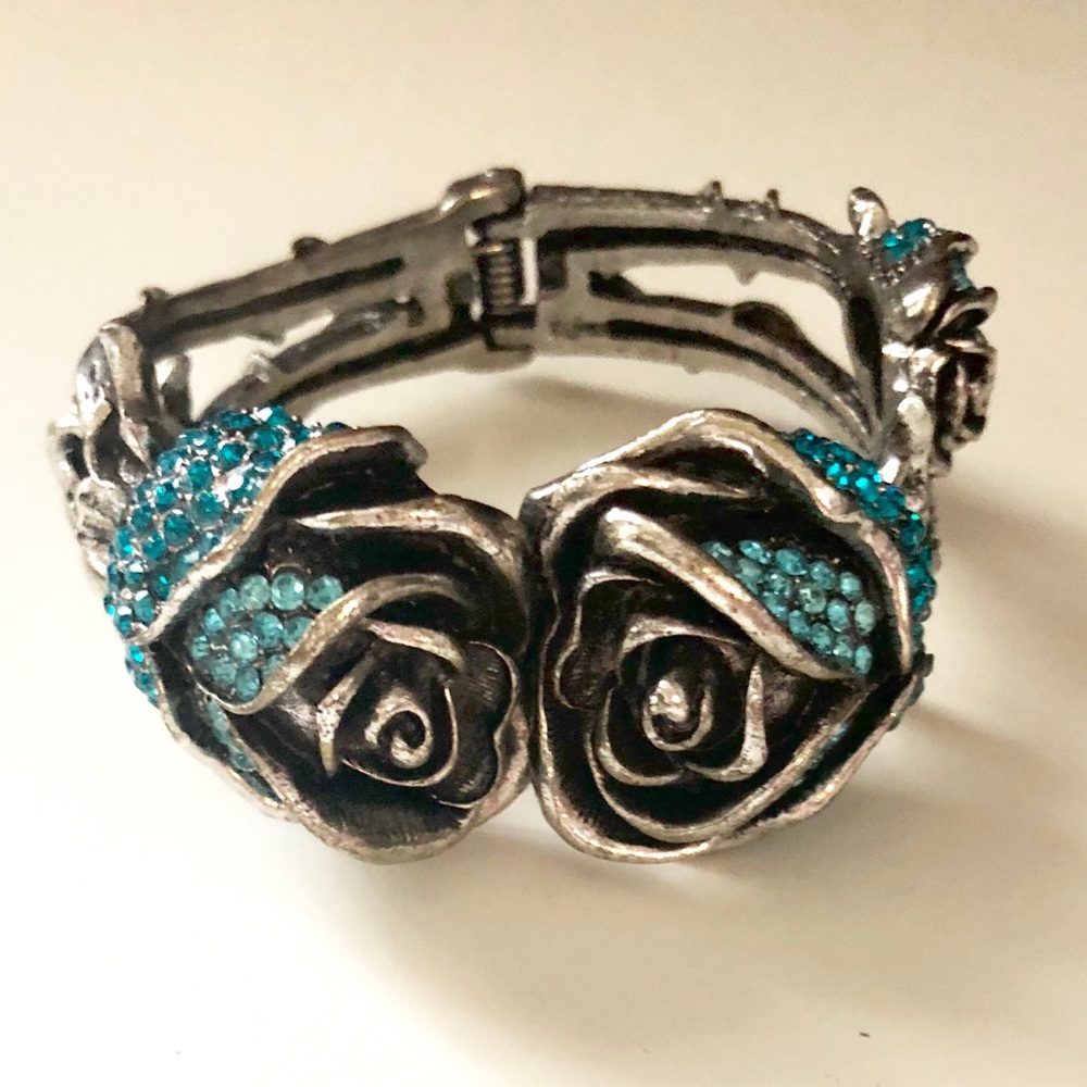 Pewter Flower Hinged Clamper Bracelet